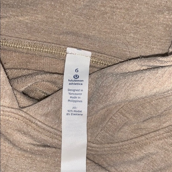 Lululemon crop hoodie - Picture 4 of 6